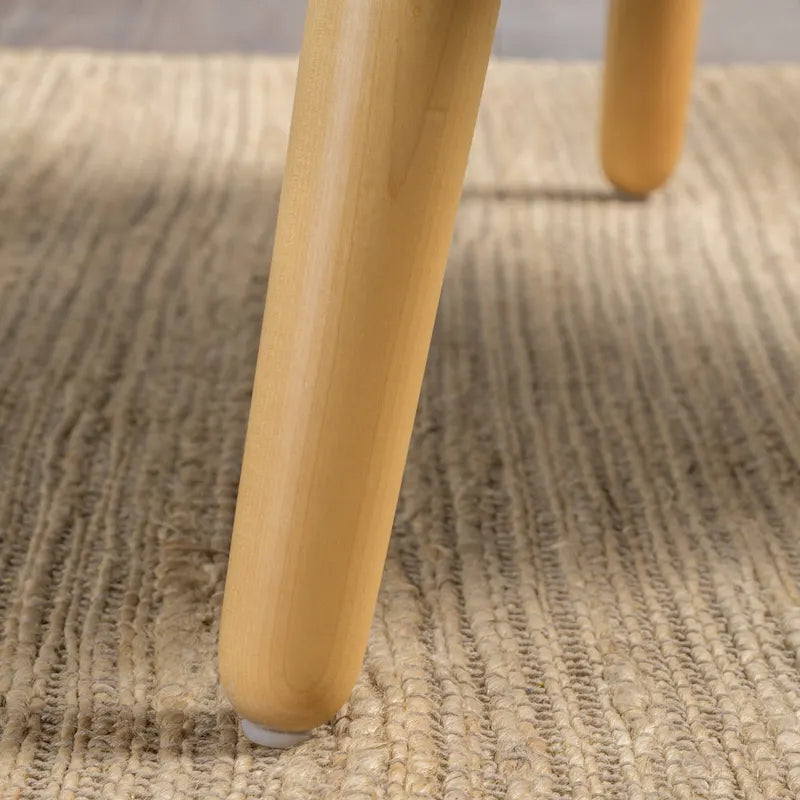 Fauteuil d'appoint capitonné avec pieds en épingle à cheveux en fer