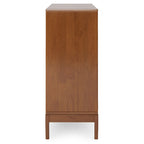 Meuble de rangement moderne du milieu du siècle de 122 cm de large avec portes coulissantes et tiroirs