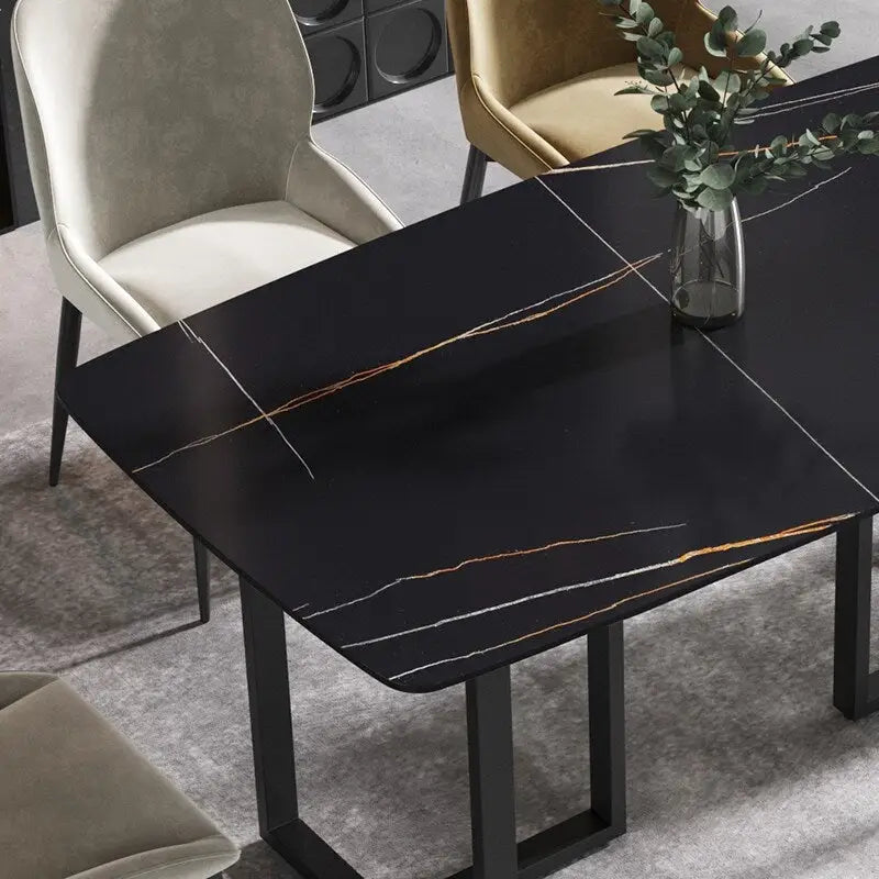 Table à manger de 63 pouces avec plateau en pierre frittée et base en métal