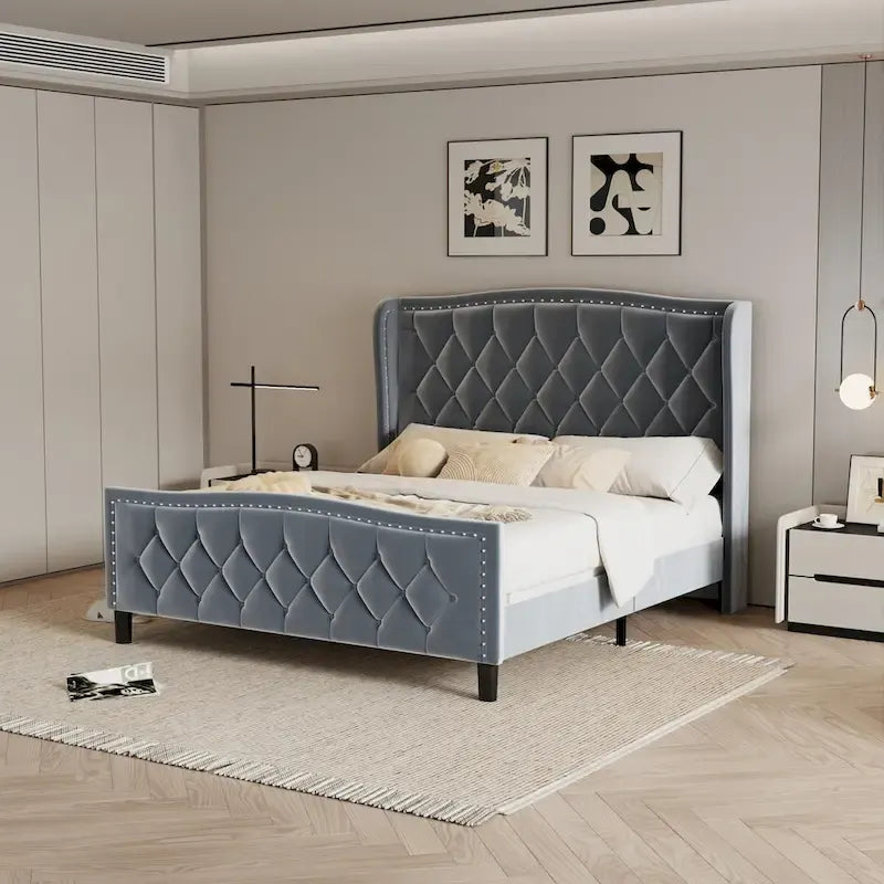 Lit plateforme capitonné Queen Size avec tête de lit à oreilles et support à lattes en bois